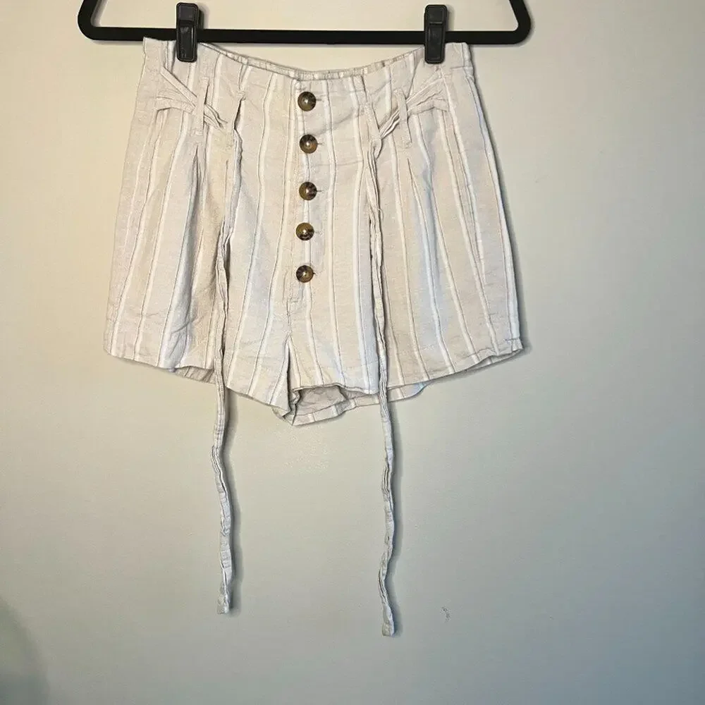 Abercrombie Paperbag Shorts white and tan striped Size Small